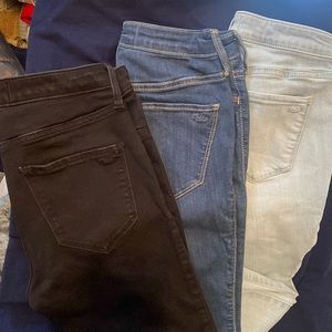 Hollister High Rise Jegging Jeans 5 short and low rise in light wash Lot of 3